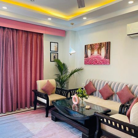 Bedchambers Medicity Serviced Apartments In Gurgaon Ngoại thất bức ảnh