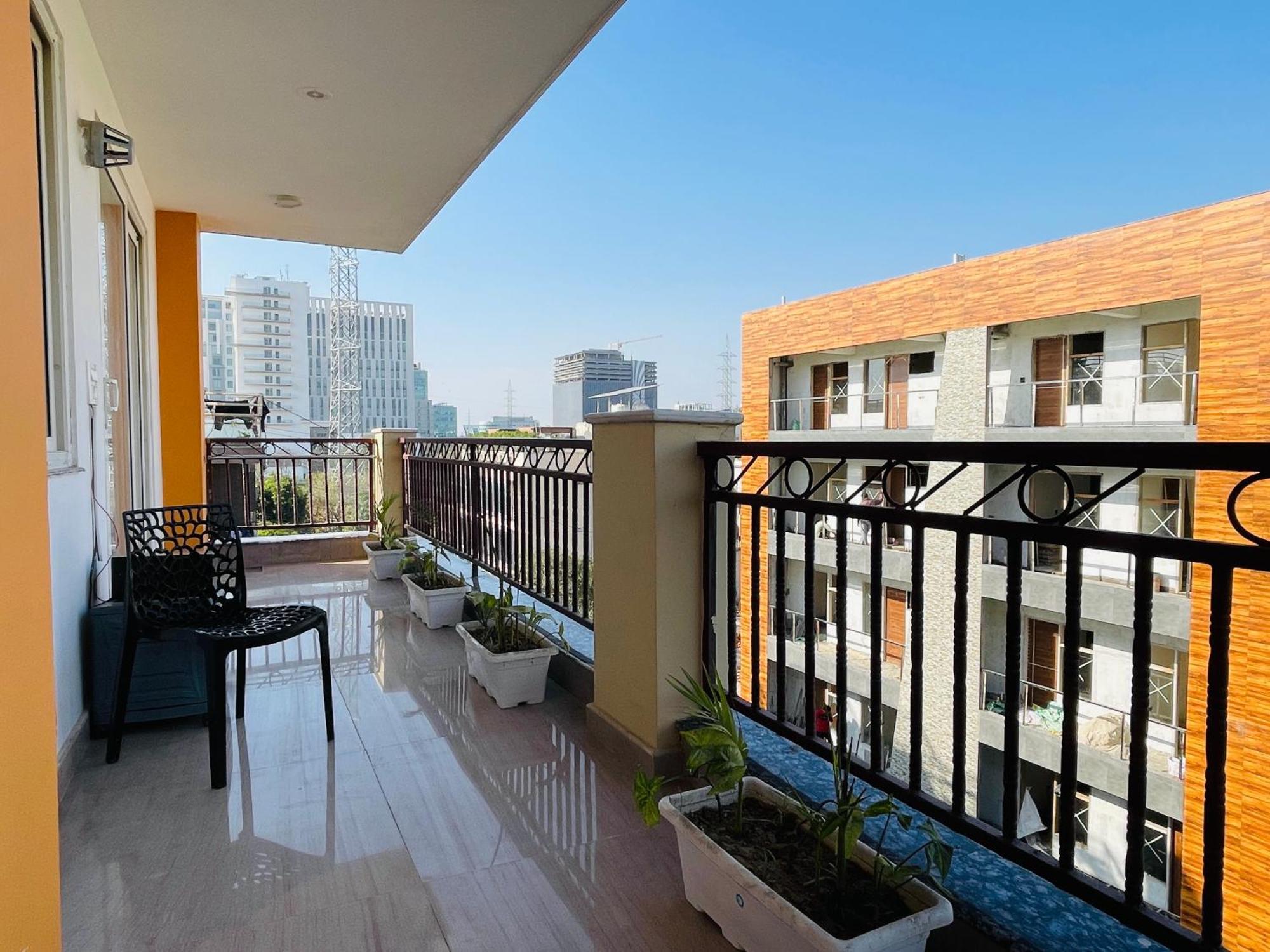 Bedchambers Medicity Serviced Apartments In Gurgaon Ngoại thất bức ảnh